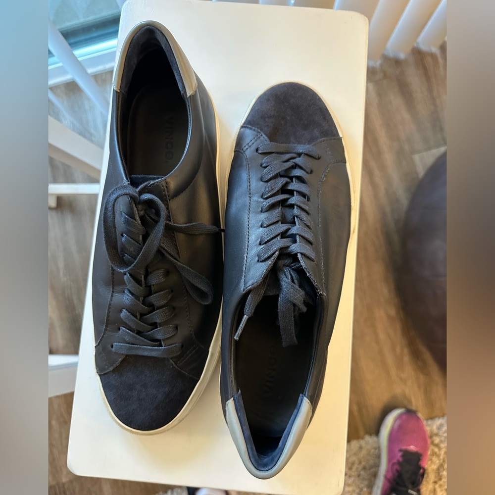 Magnanni men’s dress shoes size 9, dark blue